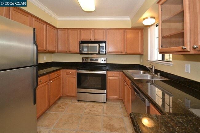 Building Photo - 182 Eastridge Dr