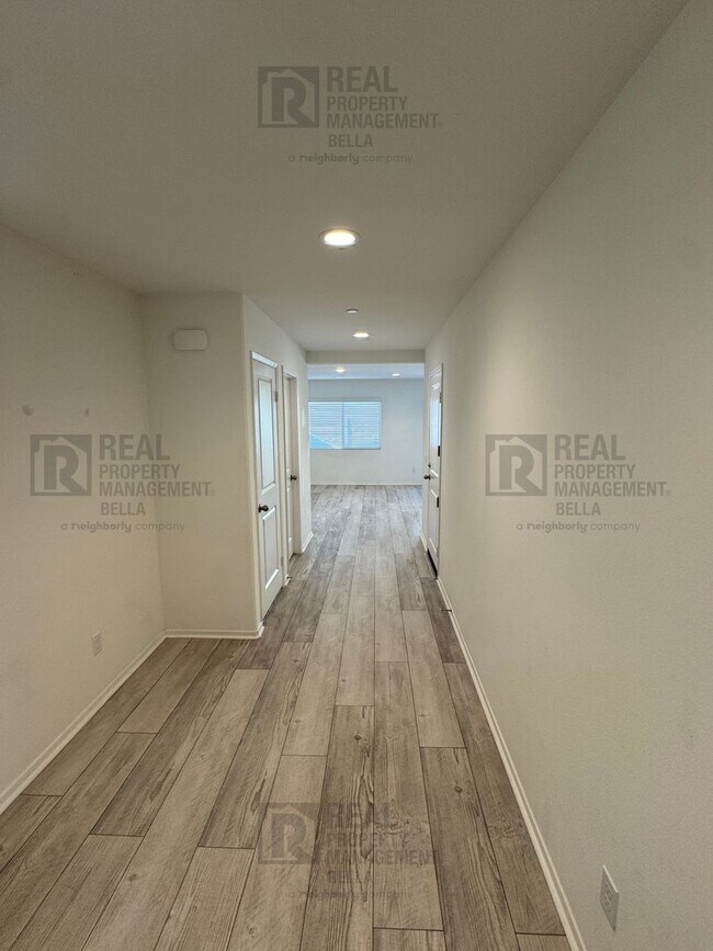 Building Photo - Gated Canyon Hills Gem – 3 Bedrooms, 2.5 B...