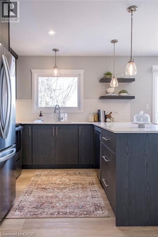 Photo du bâtiment - 225 E 24th St