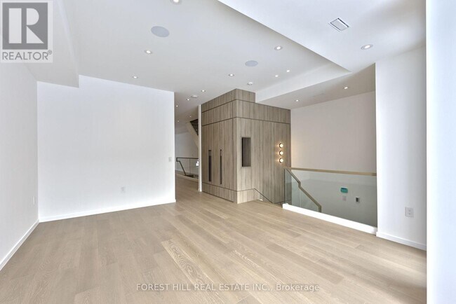 Photo du bâtiment - 42 Cameron Ave