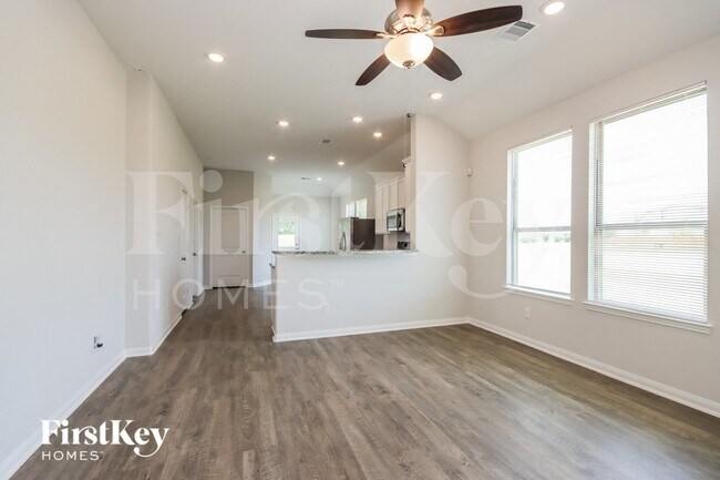 Foto del edificio - 13012 Stone Vly Wy