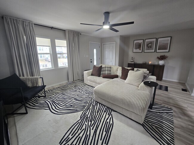 Foto del edificio - 5413 Woburn Ln