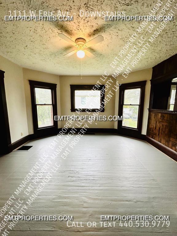 Foto del edificio - 1111 west erie, Downstairs