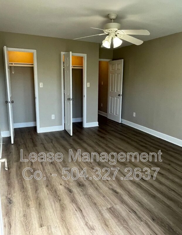 Foto del edificio - 4650 Laine Ave