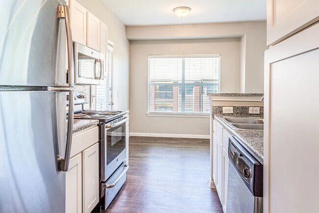 Foto del edificio - Pet-Friendly 2-Bed with Amenities!
