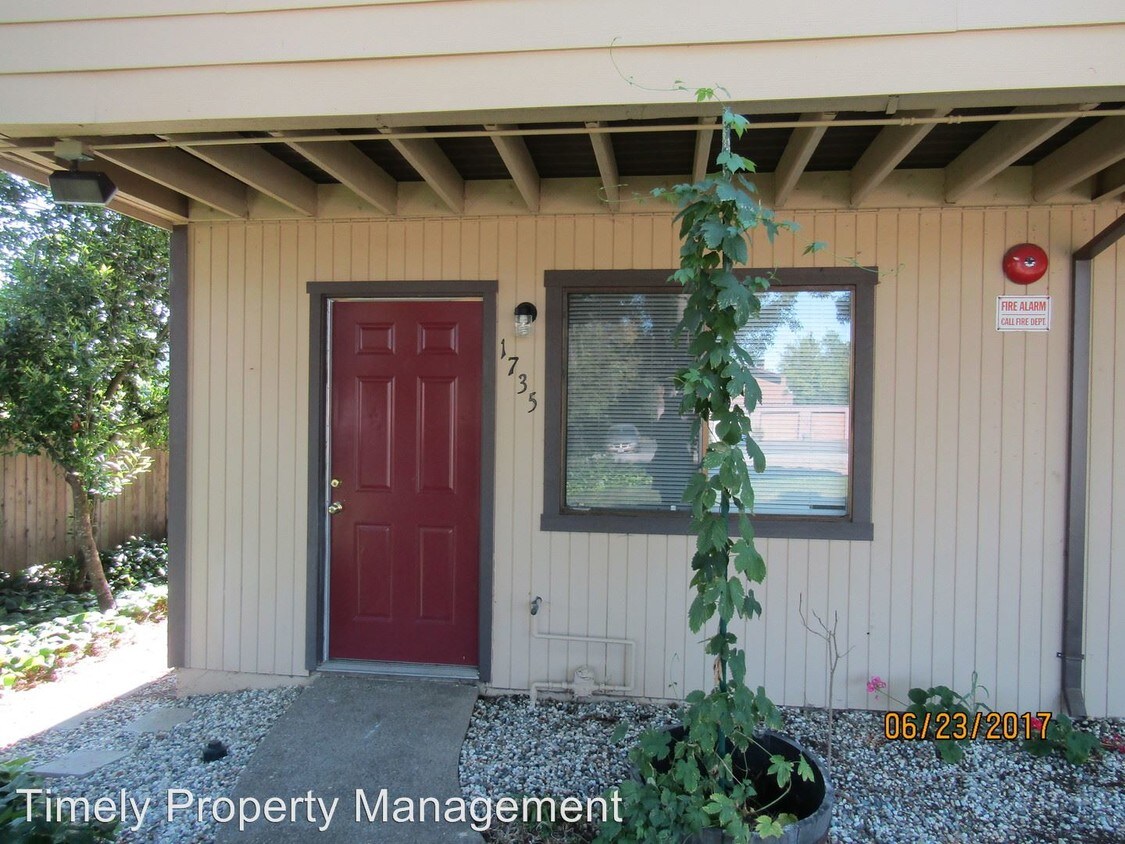 Foto principal - 1733 W 3rd St