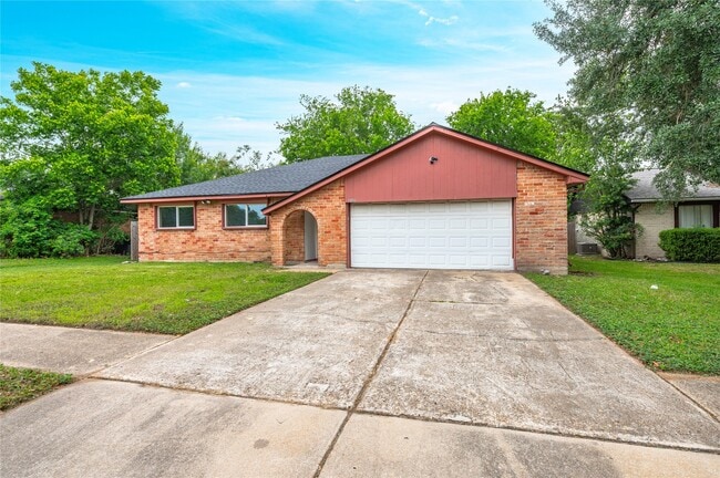 Foto del edificio - 15050 Blueridge Rd