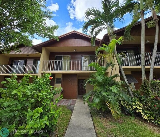 Building Photo - 2233 Nova Village Dr