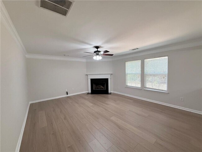 Foto del edificio - 3080 Centerglen Ln