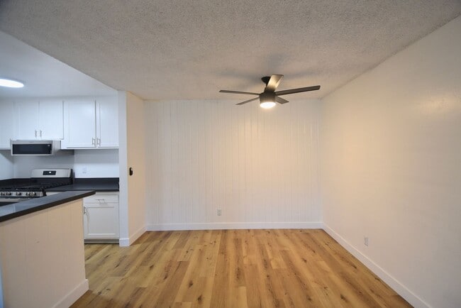 Building Photo - 7350 Kester Ave