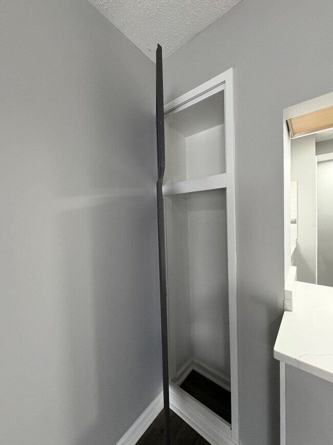 Foto del edificio - Discover Your Perfect Home at Bellagio North Living I in Indianapolis