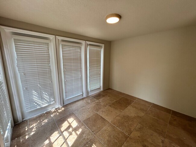 Foto del edificio - Holiday Special!! Remodeled College Park 3br/2ba Home with Sustainability Features!