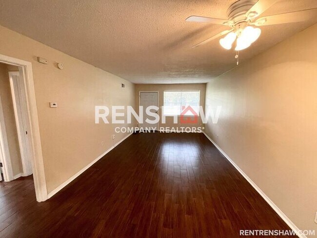 Foto del edificio - Classic 2/1 Bartlett Duplex Now Available ...