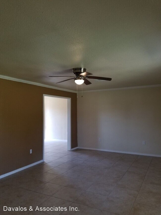 Foto del edificio - 2 br, 1 bath House - 404 S. Storts St.