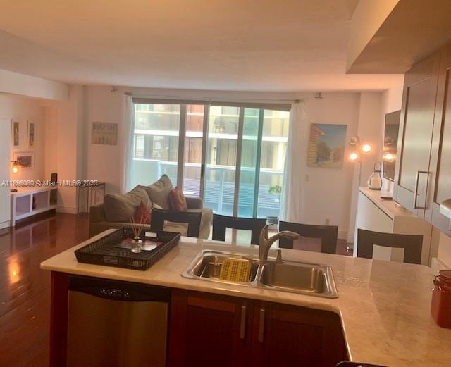 Foto principal - 9499 Collins Ave