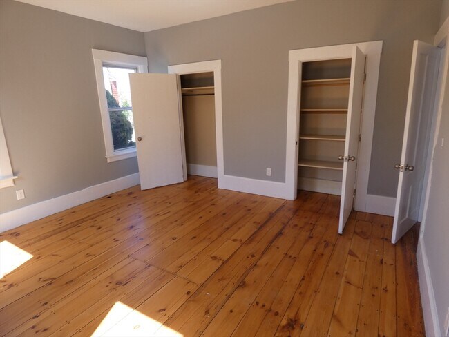 Foto del edificio - 94 Maple St