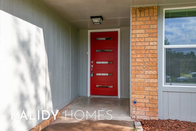 Photo - 1319 W Gemini Rd House