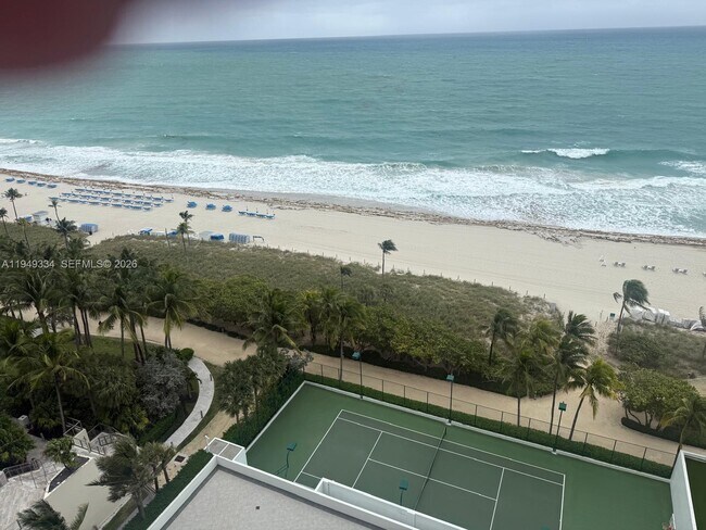 Foto del edificio - 9601 Collins Ave