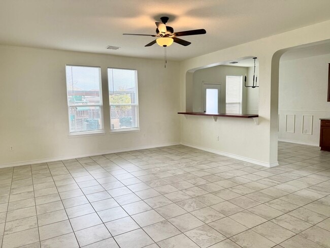 Photo - Loma Mesa 3 bedroom, 2.5 bath home ready for move-in!