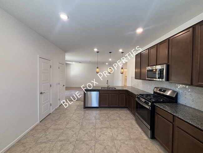 Foto del edificio - 7095 W Jadewood Ln