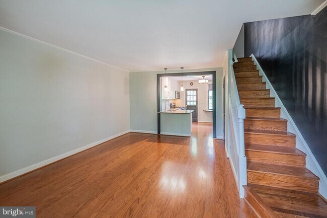 Building Photo - 1501 S Edgewood St