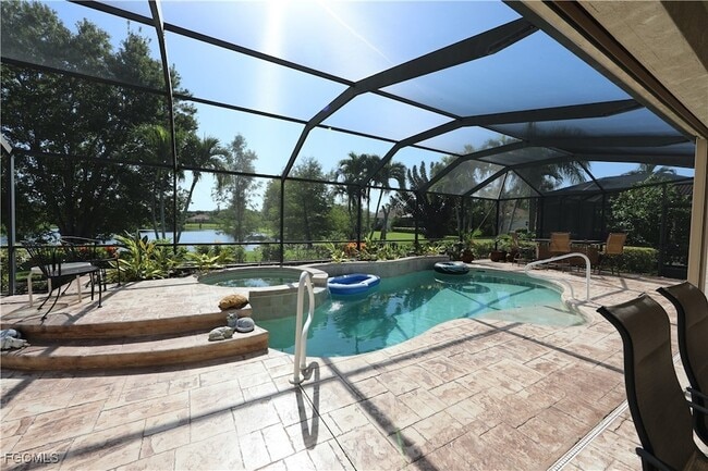 Foto del edificio - 15022 Balmoral Loop