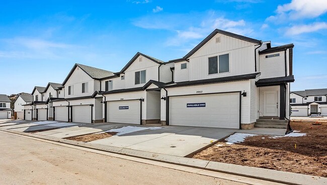 Foto del edificio - 2974 W Graham Lp