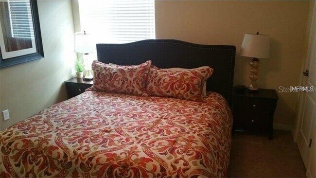 Foto del edificio - 8934 Majesty Palm Rd