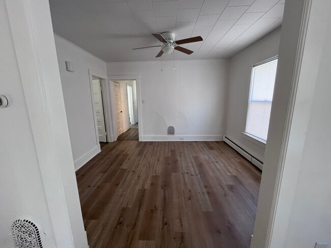 Building Photo - 43 Bunn St