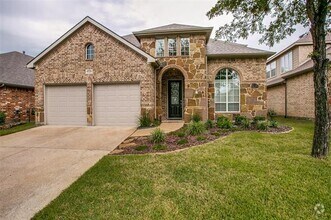 Building Photo - 8740 Dayton Dr