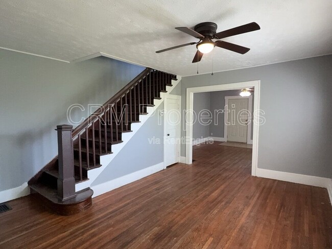 Building Photo - 809 N Webster St