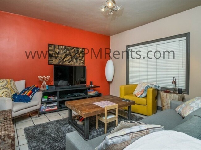 Foto del edificio - 815 S 700 E