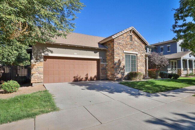 Foto del edificio - Beautiful Gilbert 4BR/2BA w/ RV Gate, Cove...