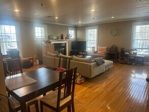 Building Photo - 137 Calumet St