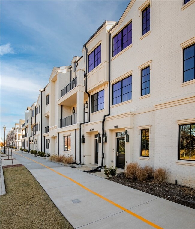 Building Photo - 4111 S Champions Dr