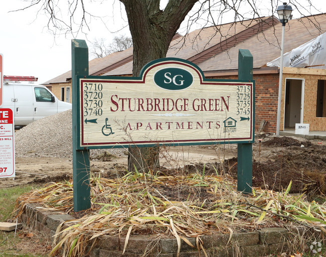 Building Photo - Sturbridge Green Apartments