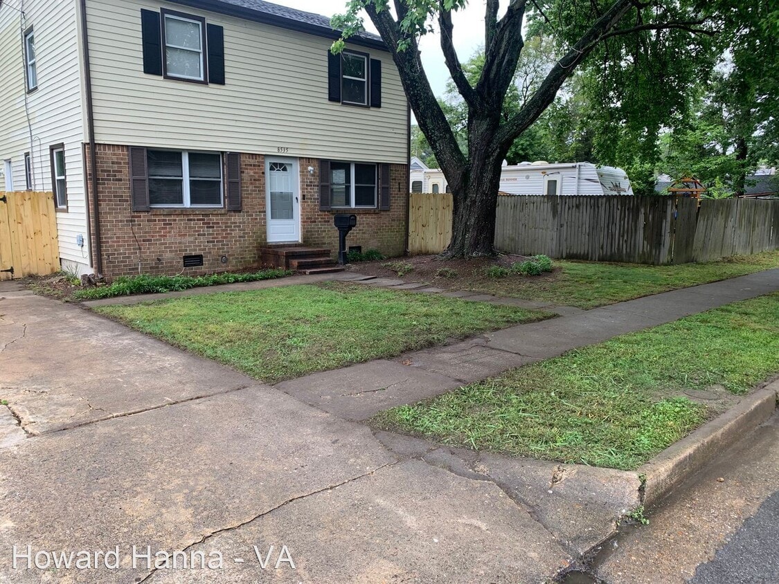 Primary Photo - 3 br, 2.5 bath House - 8535 Devon Street