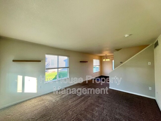 Building Photo - 3115 Swan Point Dr