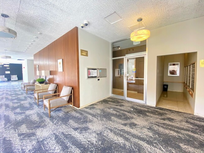 Foto del edificio - 3950 N Lake Shore Dr