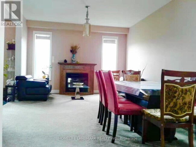 Photo du bâtiment - 212 Westfield Pl