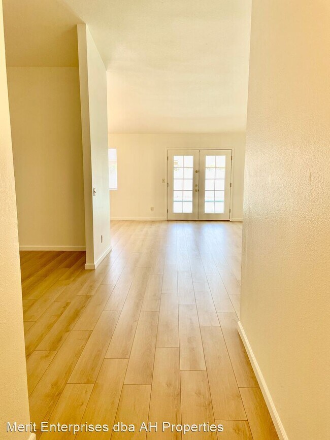 Building Photo - 4 br, 2 bath House - 6201 E JUSTINE RD