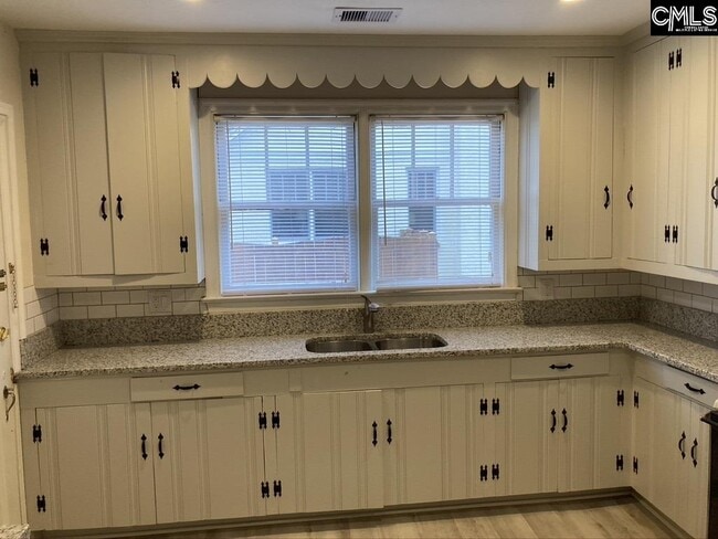 Building Photo - 2831 Burney Dr