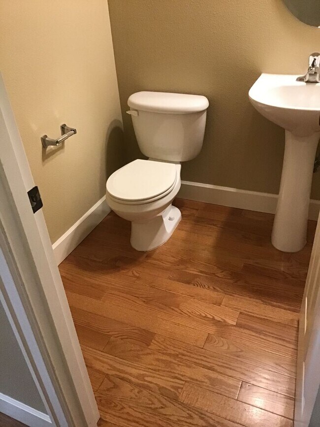 Building Photo - SW Bend Home for Rent!