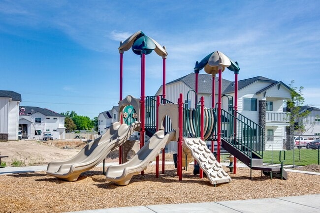 Building Photo - Experience Caldwell Living: Beautiful 3 Be...