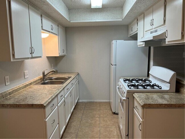 Building Photo - 4405 Teri Rd