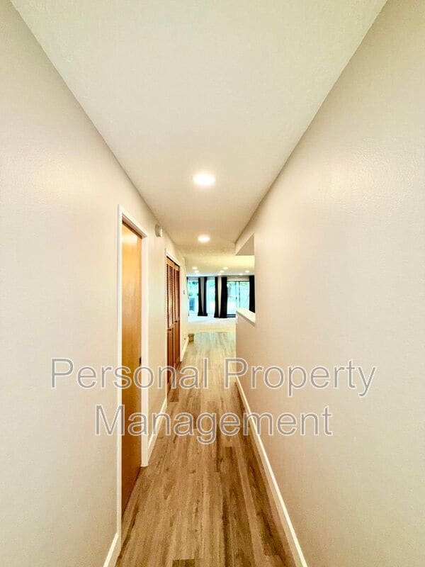 Building Photo - 13817 NW 10th Ct