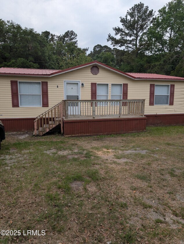 Primary Photo - 5 Jillfer Ln