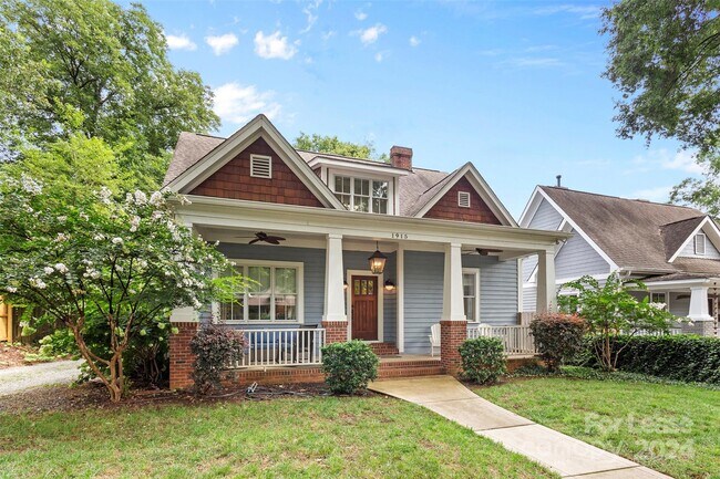 Foto del edificio - 1915 Lyndhurst Ave