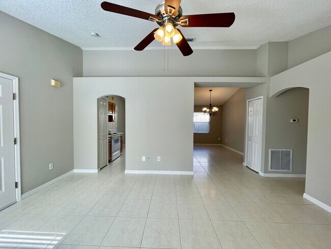 Foto del edificio - CUTE HOME IN SOUTHEAST ORLANDO