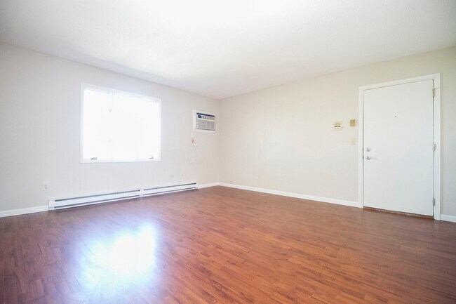Foto del edificio - 5359 Cresthaven Ln